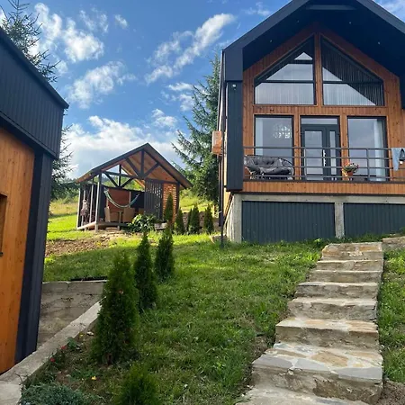 Forest Hills Yaremche